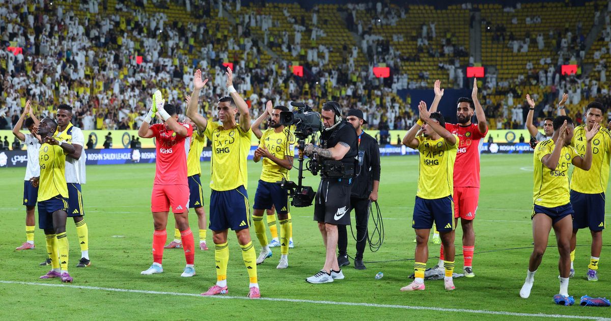 كريستيانو رونالدو يشكر جمهور النصر ويتعهّد بمواصلة "القتال"