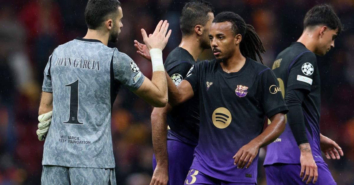 كوندي يواصل غيابه عن برشلونة أمام ألافيس