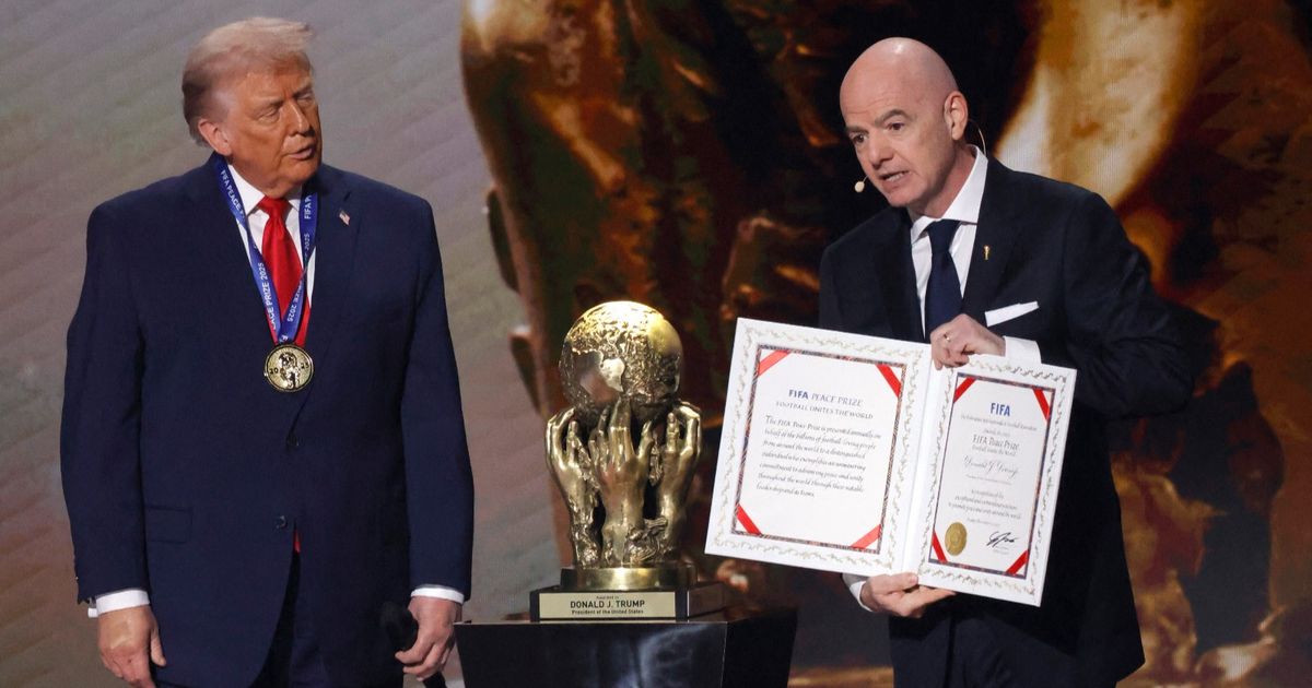 الصالح نيوز : إنفانتينو يعتذر عن خطة بيع جزء من حقوق كأس العالم