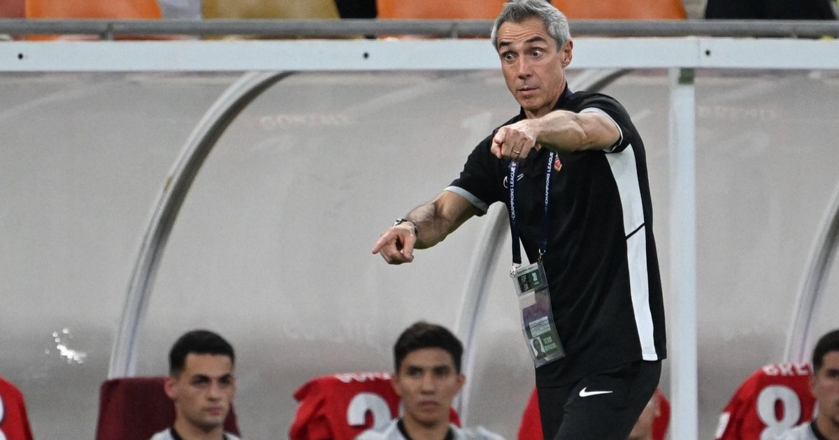 سوزا مدرب شباب الأهلي: فخور باللاعبين بعد فوز مذهل على الاتحاد