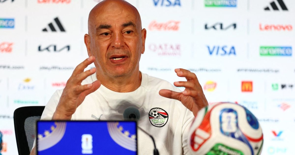 حسام حسن يكشف موقف صلاح من مواجهة مصر وأستراليا في كأس العالم
