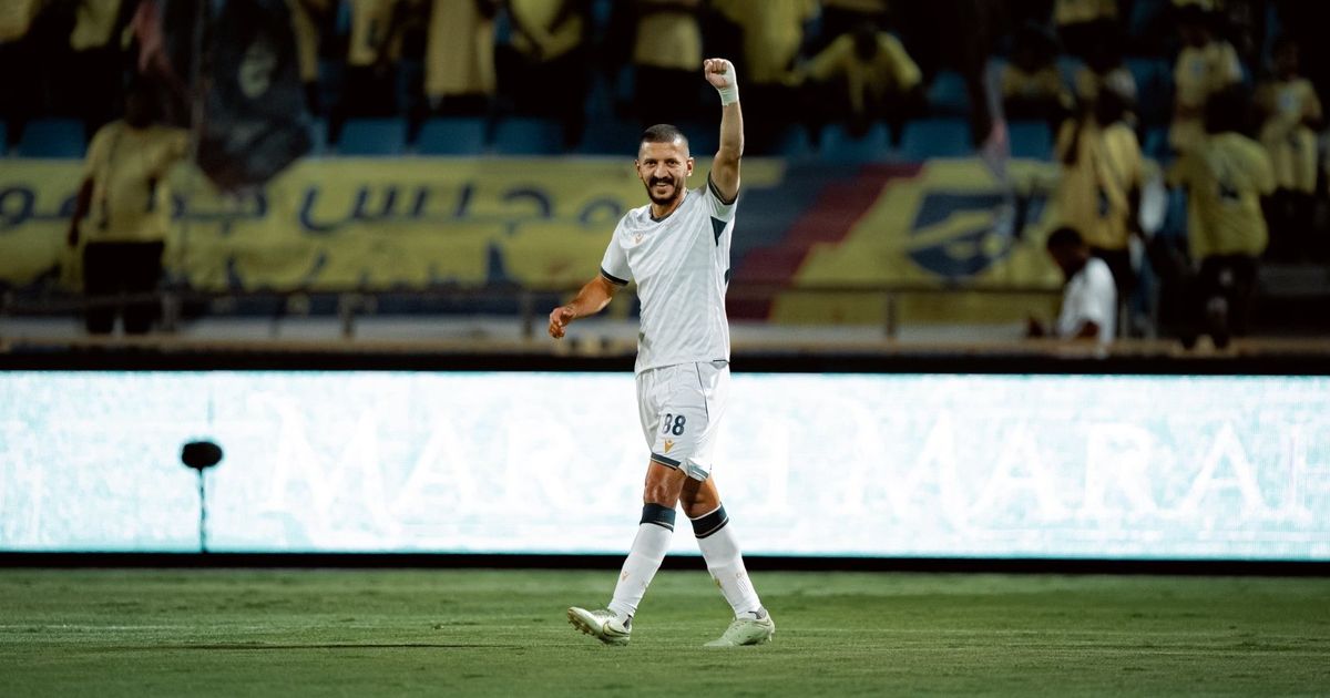 الدرعية يدشّن انتصاراته في الدوري السعودي وطرد غريب لمدربه برونو لاج