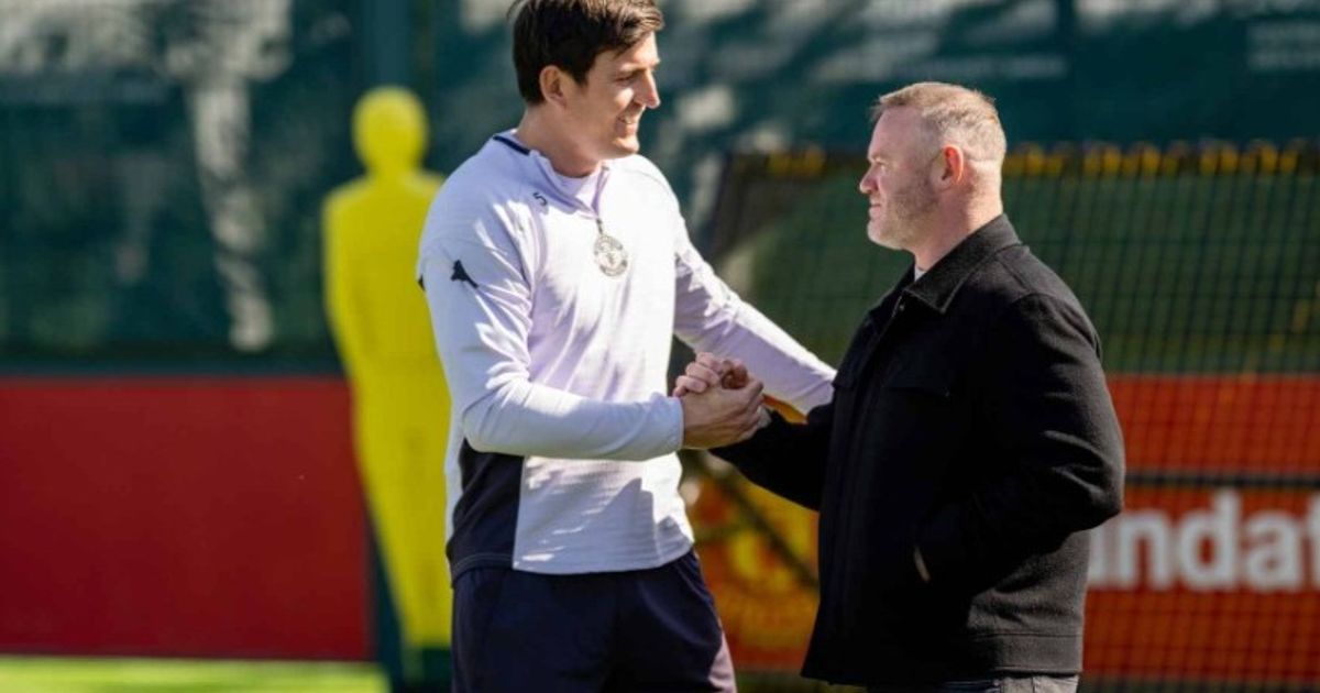 سر زيارة واين روني إلى مقر تدريبات مانشستر يونايتد