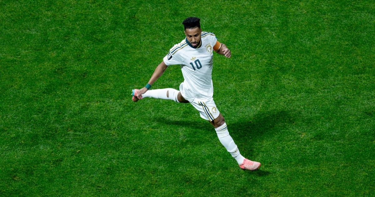 سالم الدوسري رغم رباعية إسبانيا: السعودية من أفضل منتخبات العالم ولن نستسلم