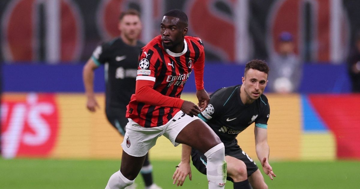الهلال يفاوض ميلان لضم مدافعه.. وخلاف مالي يعطل الصفقة