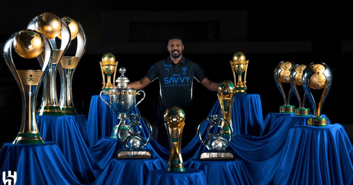 رحيل جديد عن الهلال.. نهاية مرحلة ذهبية لسعود كريري