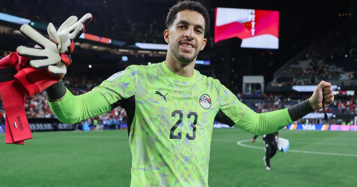 "الأهلي كمان وكمان".. مصطفى شوبير مستمر مع الشياطين الحمر
