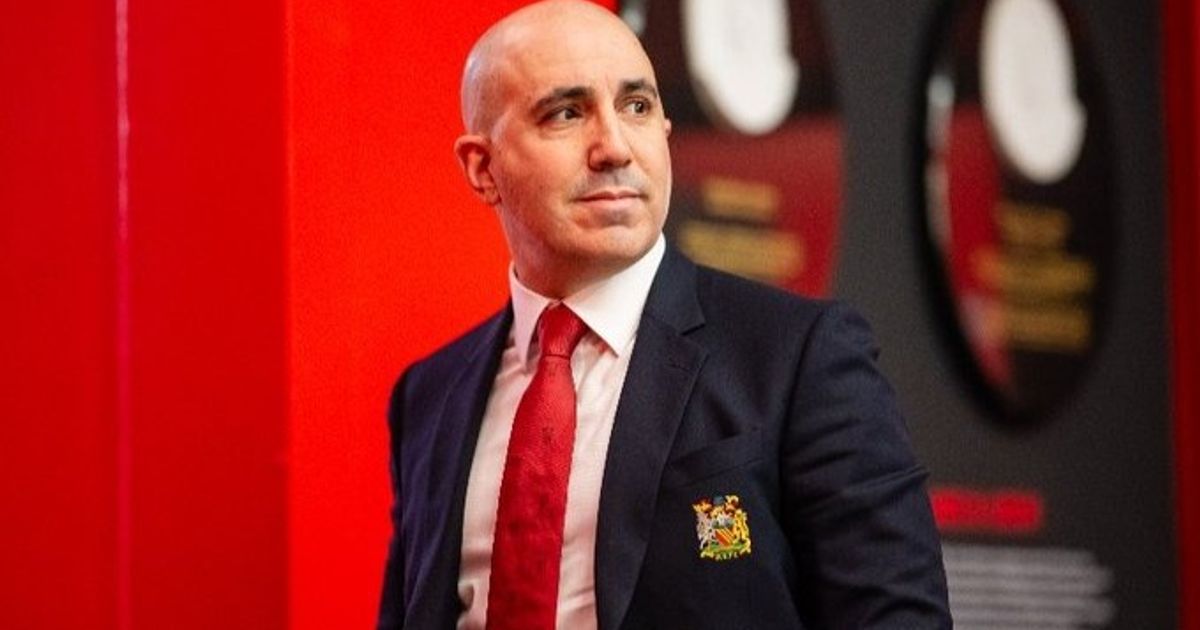 مانشستر يونايتد يصدم جماهيره بتقرير العام المالي ويتجه للتشقف