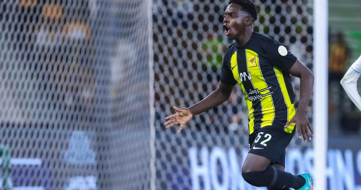 الاتحاد يرفض عرضاً "غير منطقي" من إسبانيا لضم طلال حاجي