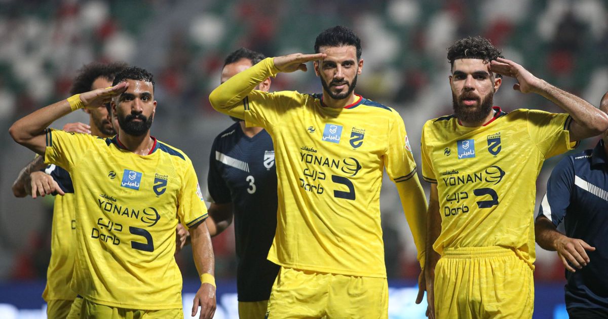 شاهد.. الاتفاق بعشرة لاعبين ينتزع نقطة من ضيفه الحزم