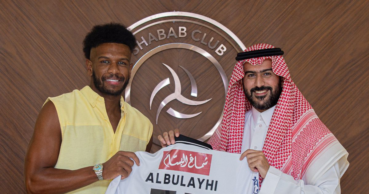 علي البليهي ينضمّ للشباب.. فهل يواجه الهلال في ظهوره الأول؟