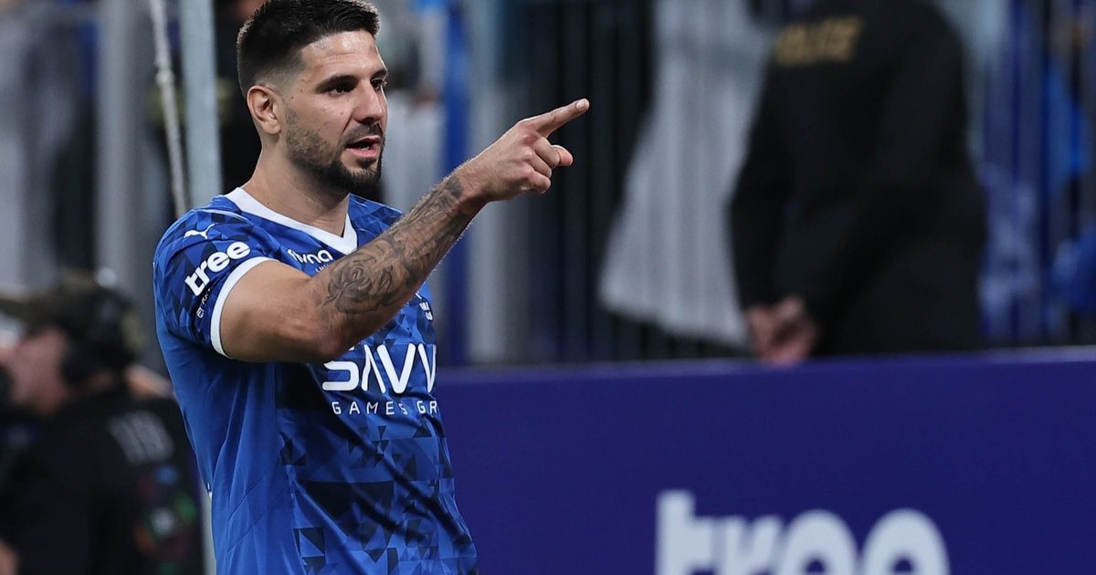 شاهد.. الهلال يضيف التعاون لضحاياه ويسترد الصدارة من الاتحاد