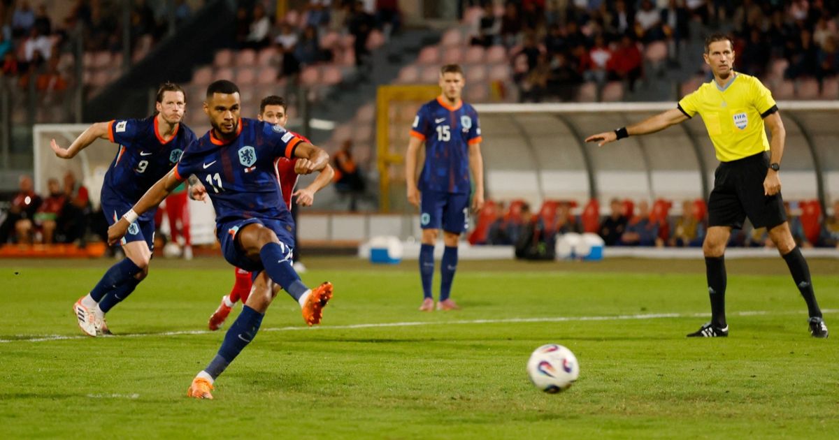 غاكبو يتألق ويقود هولندا لفوز كبير على مالطا بتصفيات كأس العالم