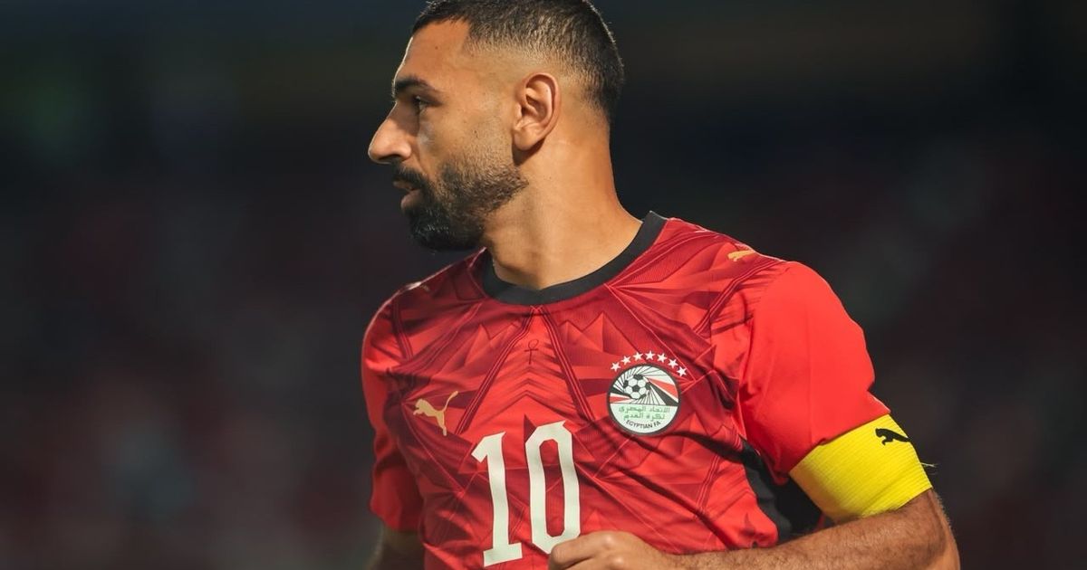 ماذا قال حسام حسن عن خروج محمد صلاح المبكر وجدل الشناوي؟