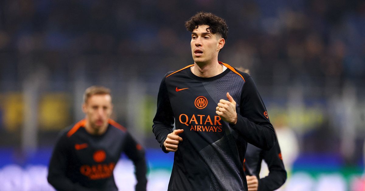 مفاوضات متقدمة بين برشلونة وباستوني.. تنتظر موافقة هانزي فليك