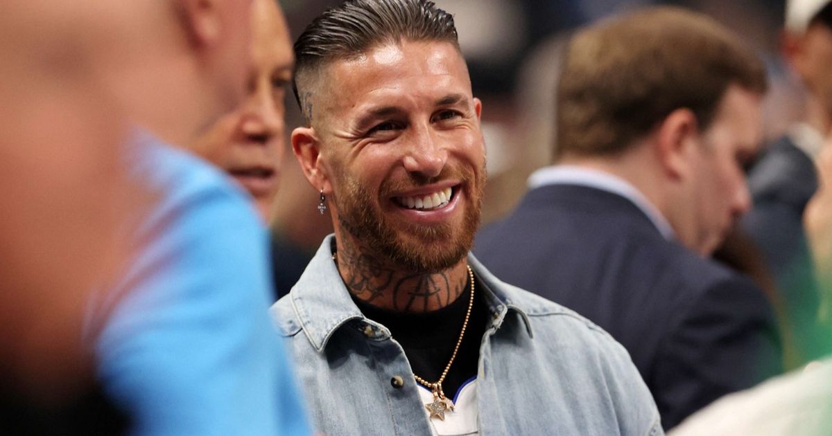 النصر السعودي يتواصل مع سيرخيو راموس.. وتحذير إسباني من شقيقه