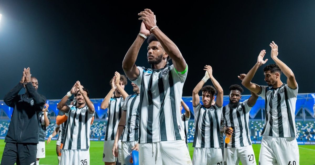 البليهي "هداف المدافعين" يحتفي بإنجازه التاريخي بالدوري السعودي