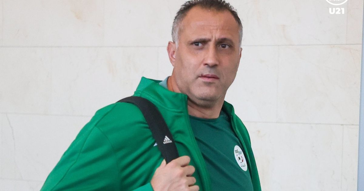 تقرير: الاتحاد الجزائري يدرس تعيين إبراهيم حمداني مدرباً للمنتخب الأول
