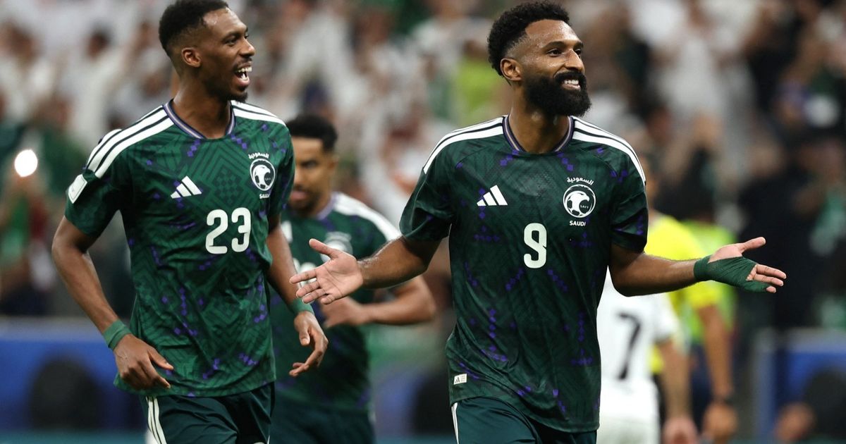 شاهد.. السعودية تتأهل إلى نصف نهائي كأس العرب بـ"رأسية كنو"