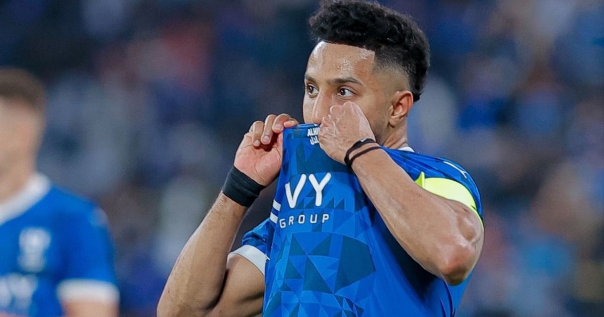 شاهد.. سالم الدوسري يعرج بسبب الإصابة قبل القمة ضد الاتحاد