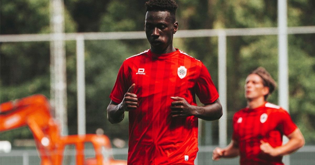 كيف كان أداء السعودي مروان الصحفي في أول مباراة مع أنتويرب البلجيكي؟