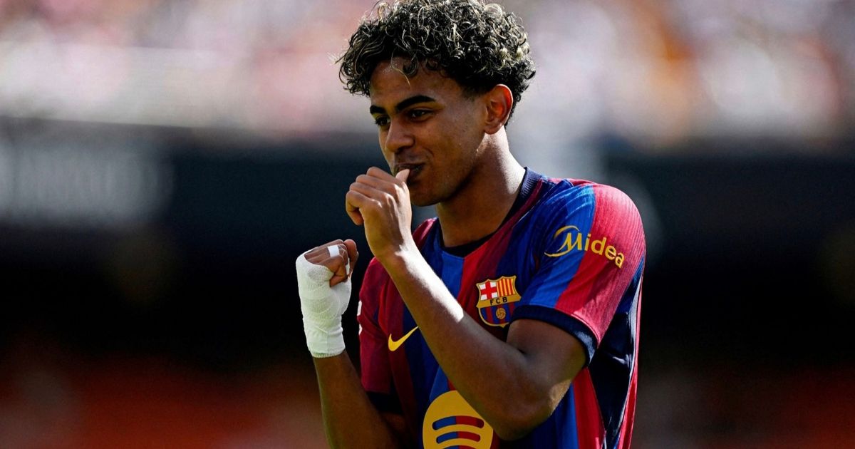 ما سر احتفال لامين يامال بهدفه في مباراة برشلونة وفالنسيا؟