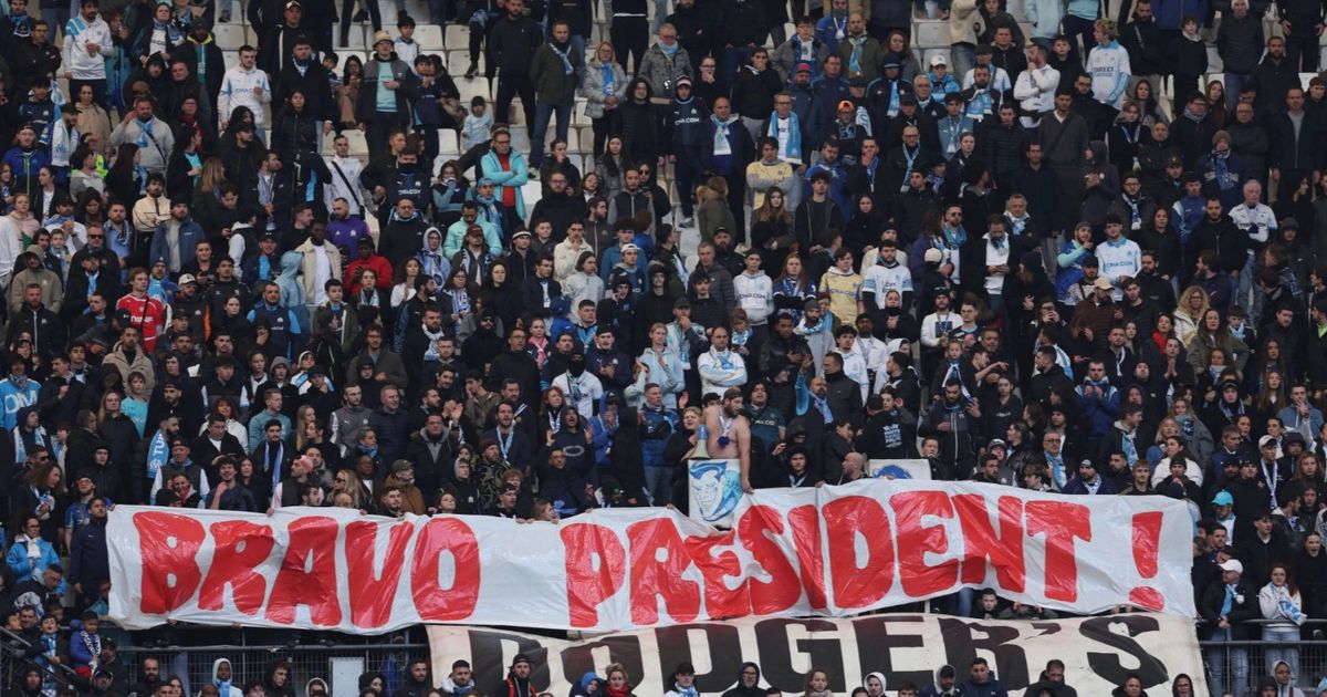 جمهور مارسيليا الغاضب يطالب برحيل إدارته وينتقد "قائد سفينة أشباح"