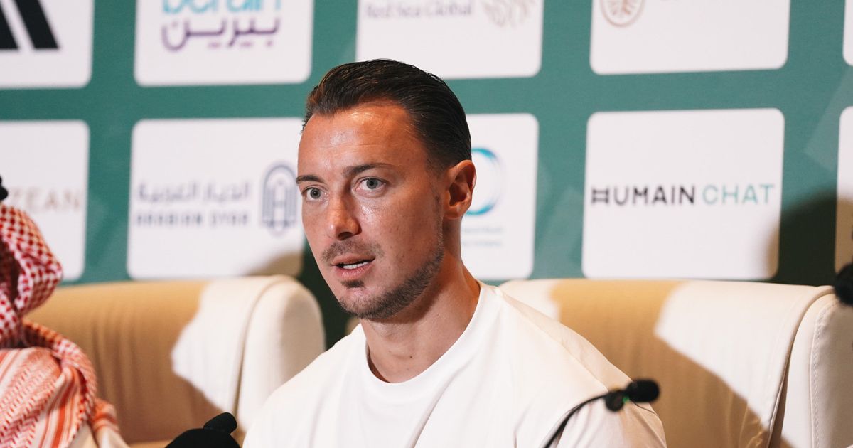 ماتياس يايسله "لا يكشف أوراقه" قبل مباراة "صعبة" للأهلي أمام التعاون