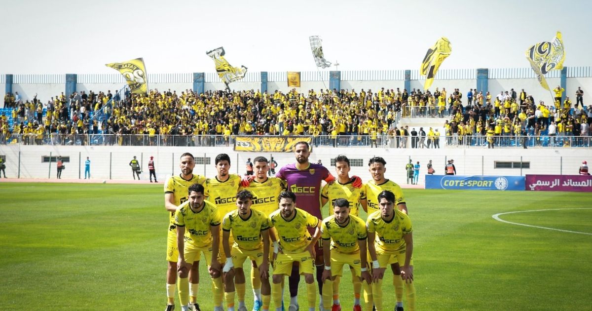 المغرب الفاسي يخطف الصدارة والرجاء يقفز للوصافة في الدوري المغربي