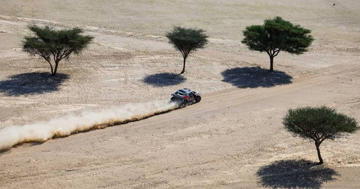 عودة قوية للراجحي والعطية ينتزع صدارة رالي داكار في السعودية