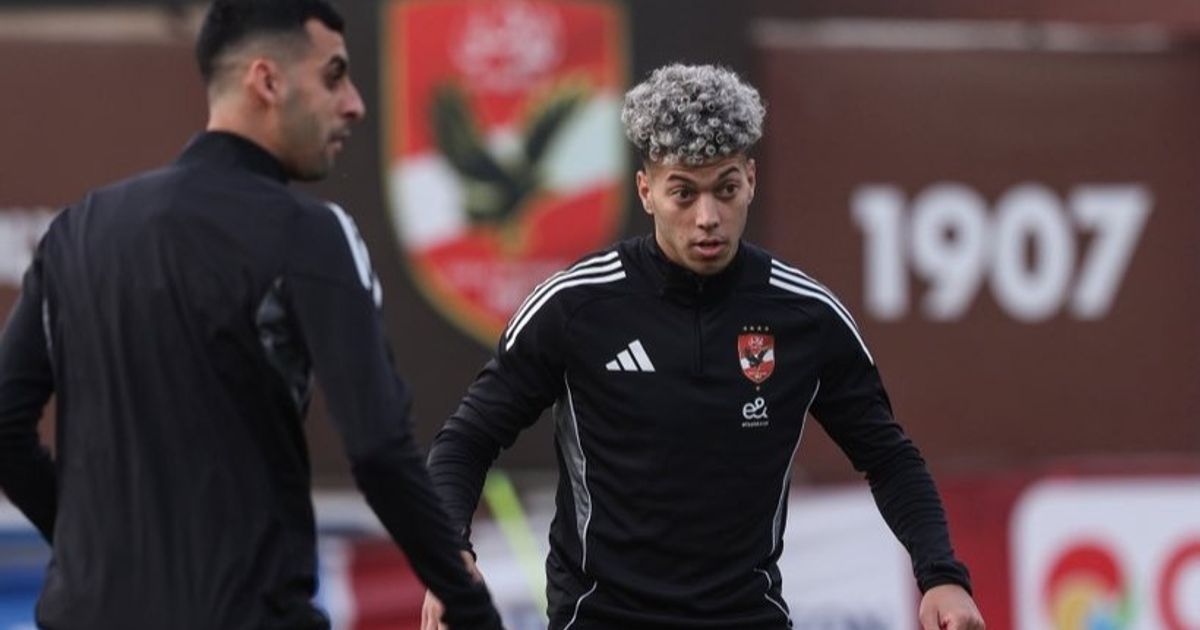 هل طلب "نجم الأهلي الجديد" السفر على أمل اللحاق بالقمة؟