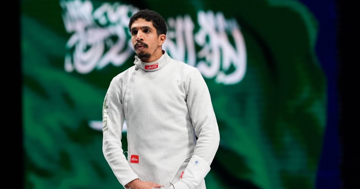العميري يكتب التاريخ.. أول ميدالية سعودية في بطولة العالم للسلاح