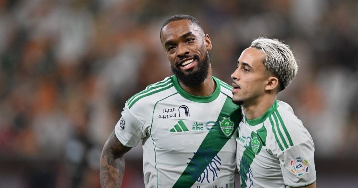 شاهد.. الأهلي يهزم ضمك ويضغط على النصر والهلال في قمة دوري روشن