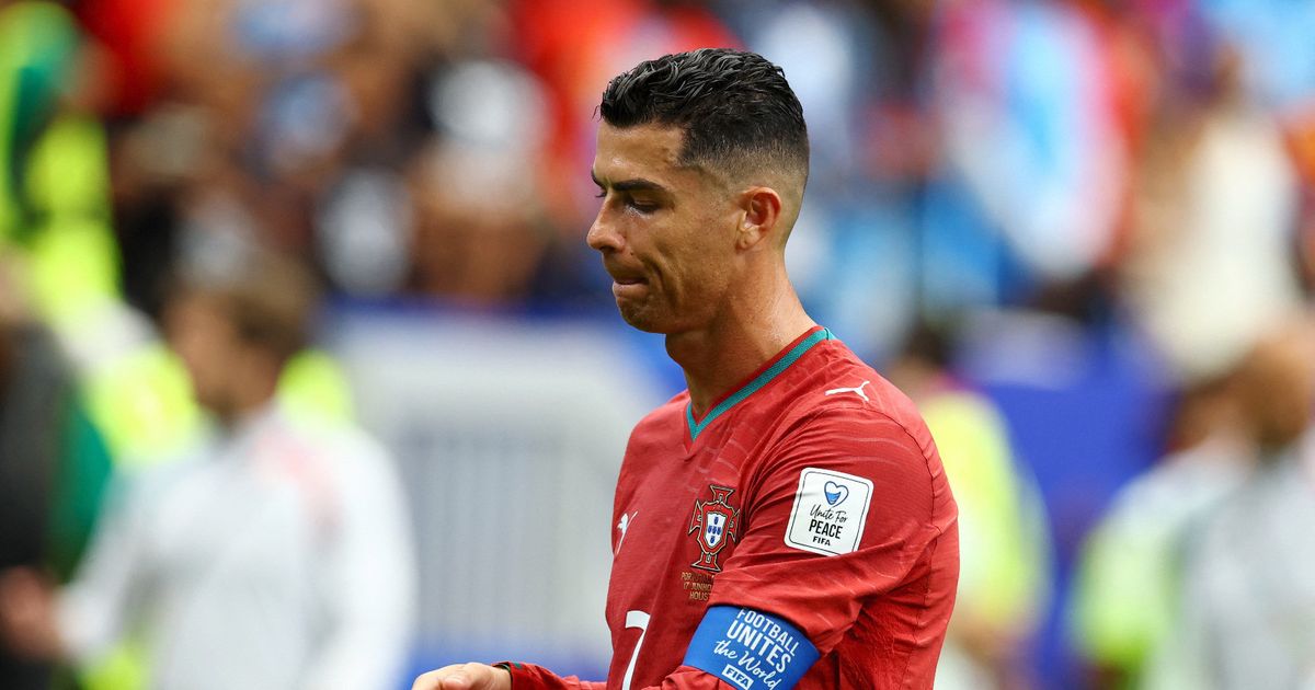 كريستيانو رونالدو يحفز البرتغال: الأمر لم ينتهِ بعد ولنرفع رؤوسنا