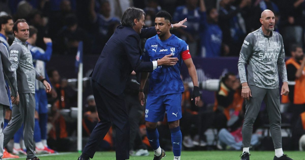 الهلال "يطلب حكاماً أجانب" للديربي الحاسم ضد النصر