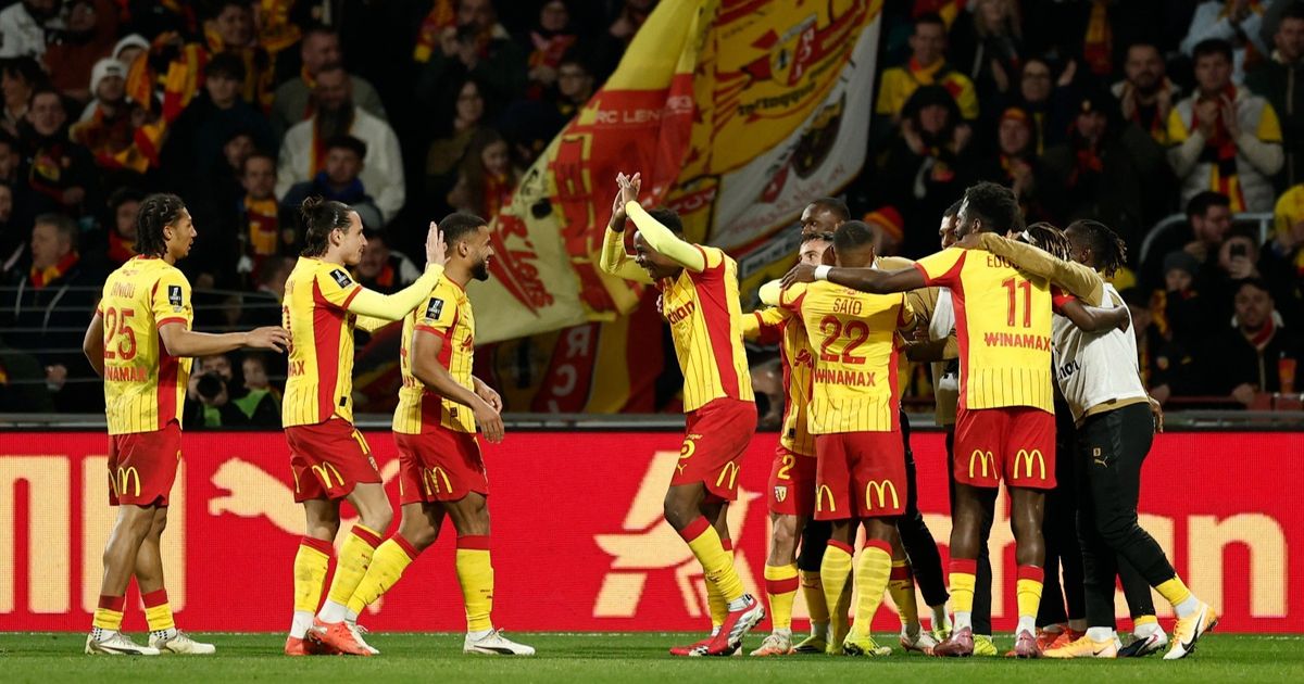 لانس يتصدر الدوري الفرنسي وينتظر هدية مارسيليا في الكلاسيكو