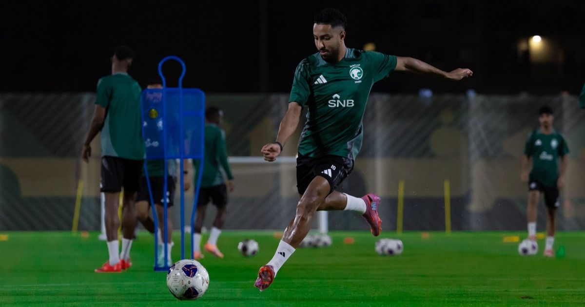 الدوسري جاهز وأبو الشامات متحمس قبل مواجهة السعودية وإندونيسيا
