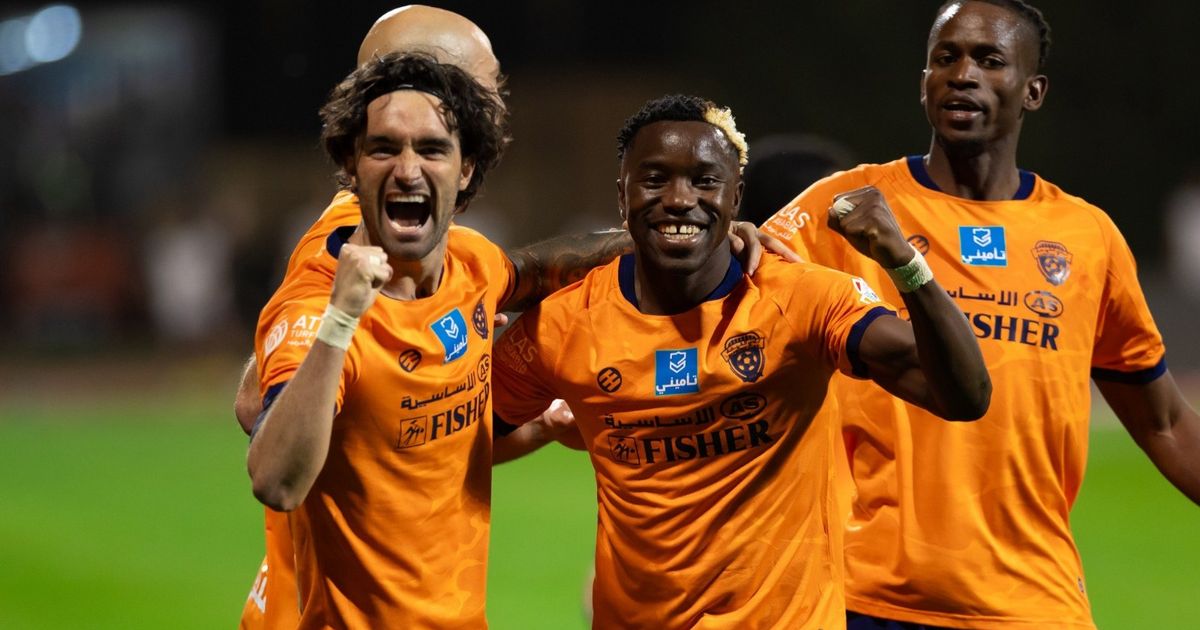 شاهد.. الأهلي يسقط في "فخ" الفيحاء