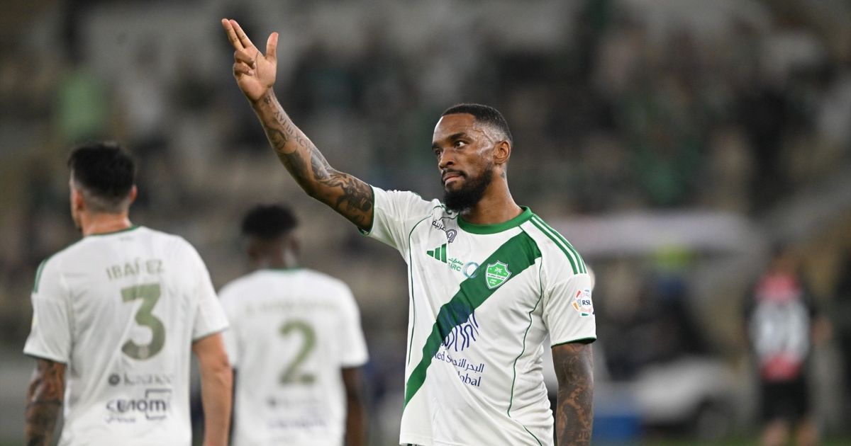 هل يواصل إيفان توني هوايته المفضلة بالتسجيل في شباك أندية الرياض؟