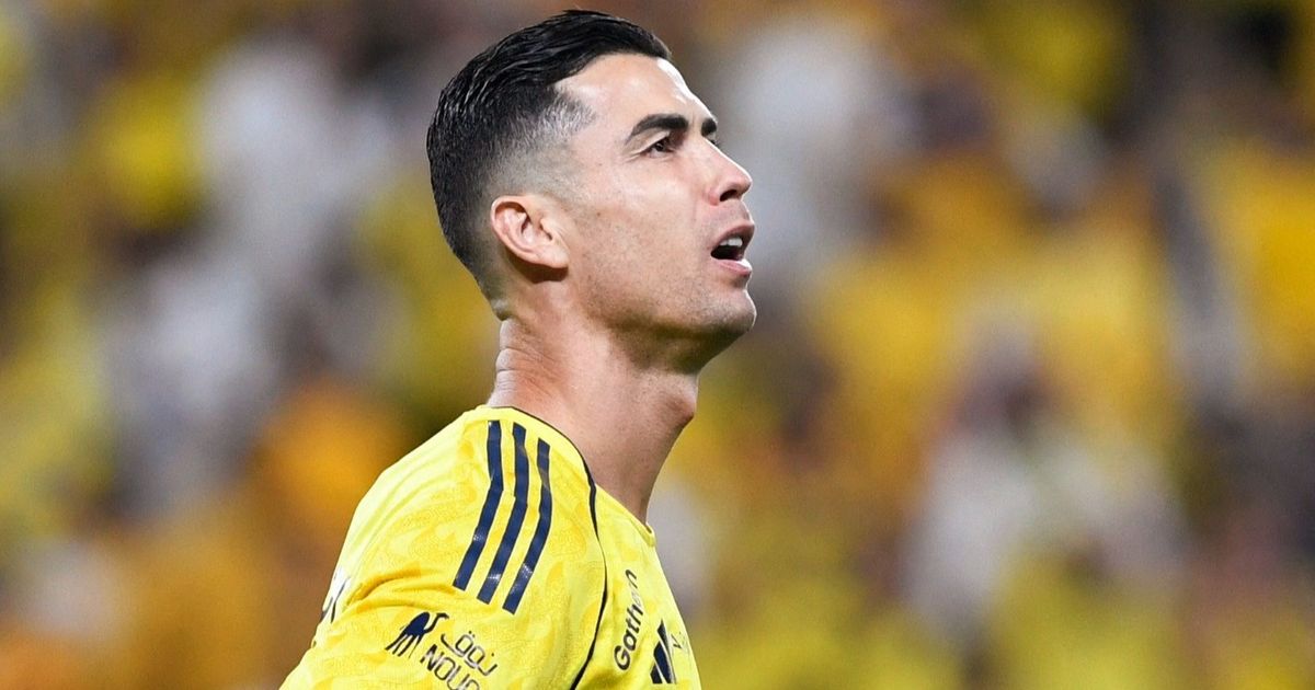 النصر يلعب بالنار.. لقب الدوري السعودي يختار "لونه" في ديربي العاصمة