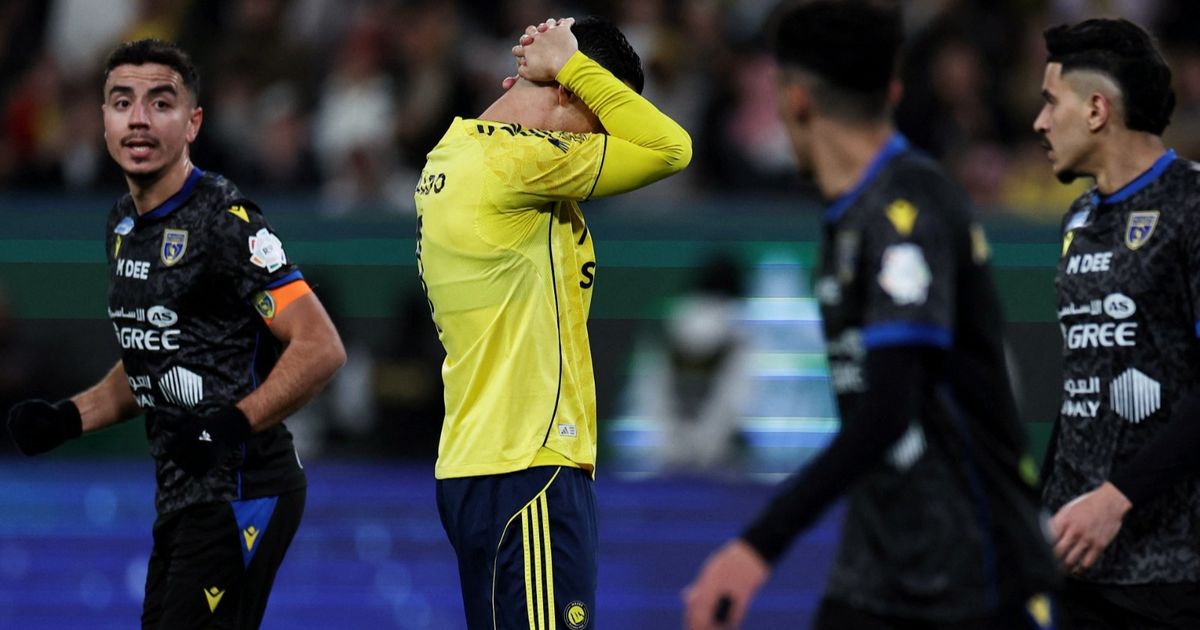 شاهد.. رونالدو "منحوس" في الشوط الأول وماني يقود النصر للتقدم بهدف