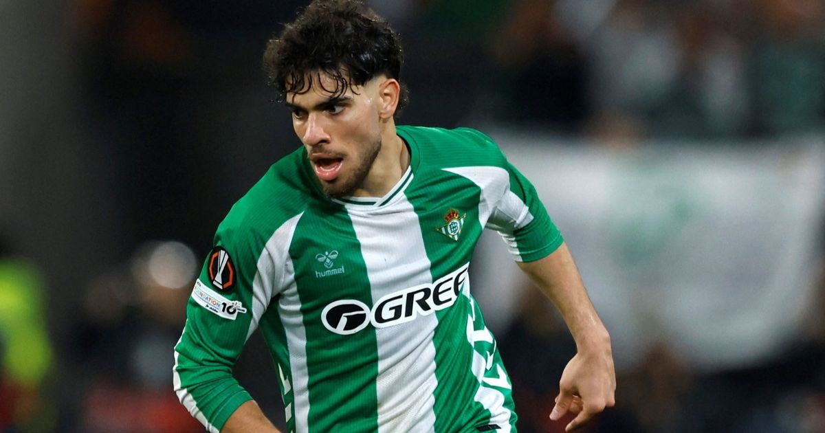 بعد برشلونة.. هل عبد الصمد الزلزولي ضمن خطط باريس سان جيرمان؟