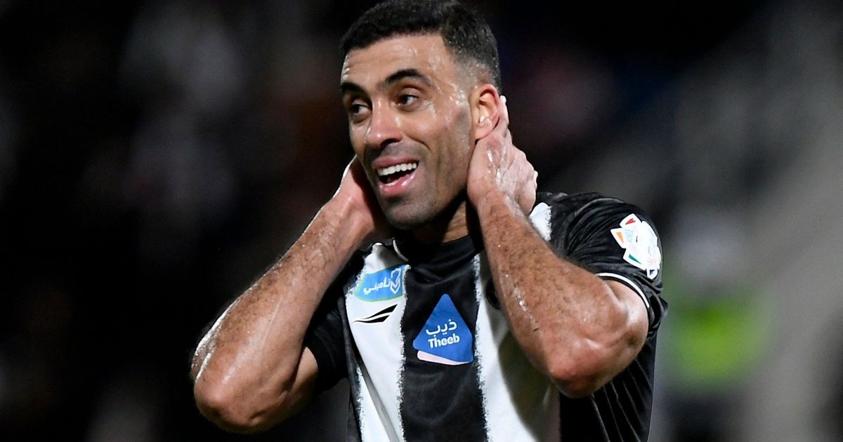 حمد الله يهنئ آسفي على كأس المغرب: هذه بداية للفوز بألقاب أكثر