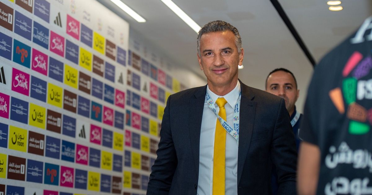 التعاون يستعيد "البروفيسور" شاموسكا بعد نجاح تاريخي مع نيوم