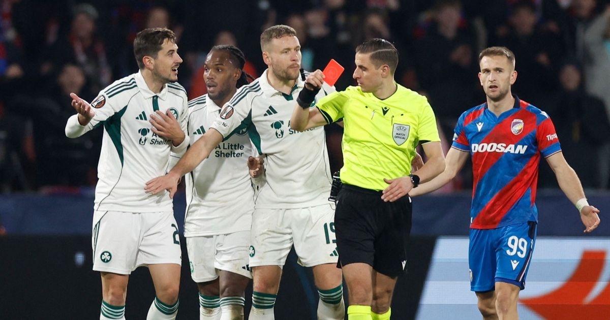 من هو حكم "كلاسيكو الحسم" بين النصر والهلال في دوري روشن السعودي؟
