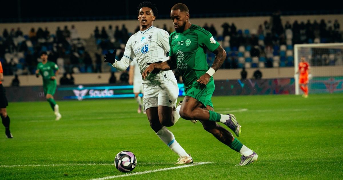 إيفان توني الأفضل وفراس البريكان بين الأسوأ في مباراة الأهلي والأخدود