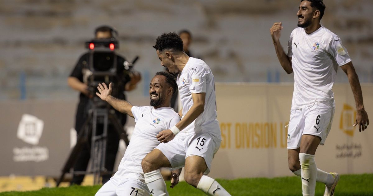 نيوم يصعد لدوري روشن السعودي لأول مرة في تاريخه