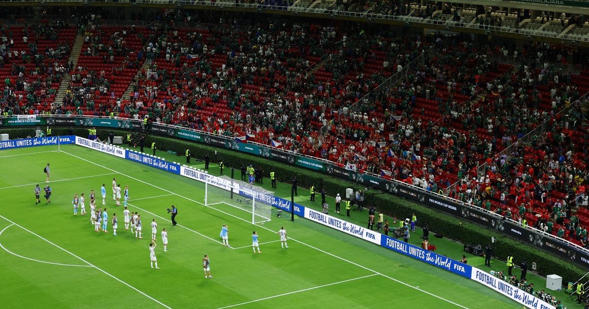 مساحات سبورت : المقاعد الخالية في مباراة كوريا والتشيك تجدد المخاوف بشأن أسعار التذاكر