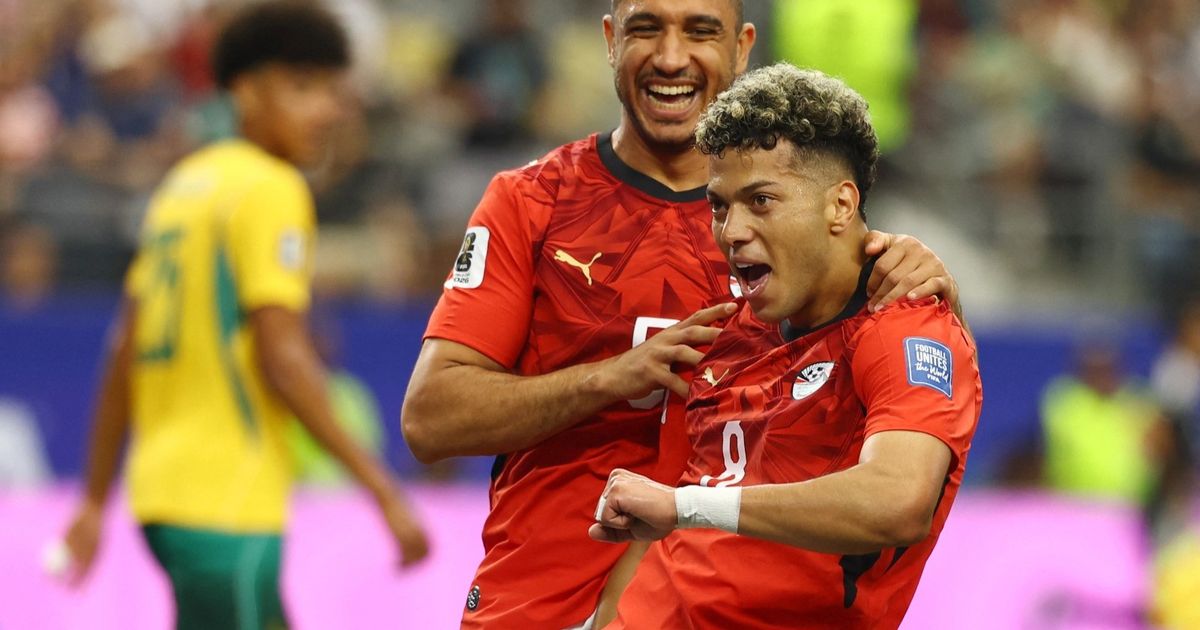 شاهد.. مصر تتقدم على أستراليا بهدف إمام عاشور في دور الـ32