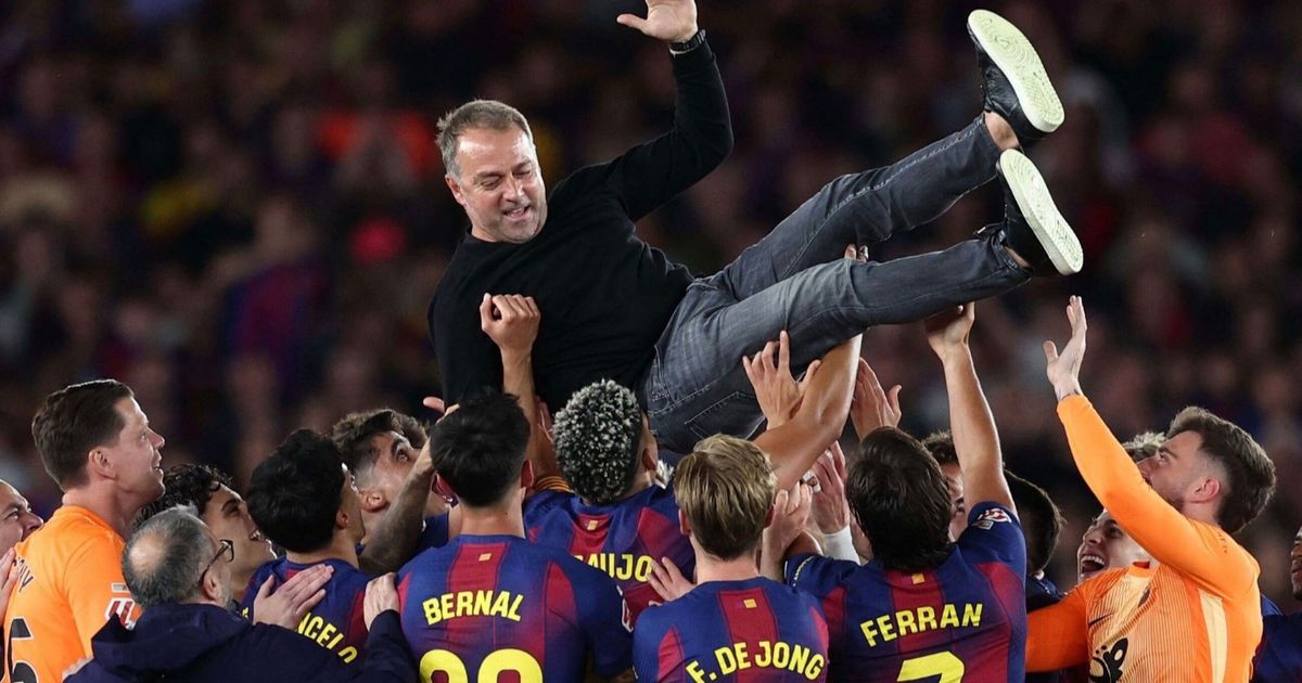 بيدري يهدي الليغا لوالد فليك.. ودي يونغ يعد برشلونة بدوري الأبطال